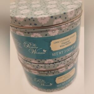 The Pioneer Woman Figural Wax Melts 2 count lemon and Blueberry cupcakes scent